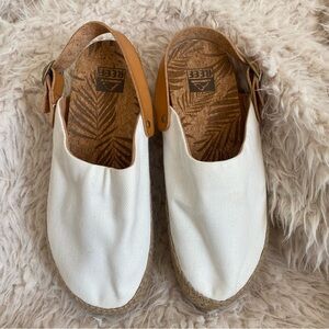 Reef White Canvas Cushion Sage Boho Mules - Adjustable Leather Strap - Size 7
